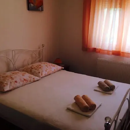 And Ognjen - Family With Free Parking *