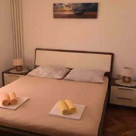 And Ognjen - Family With Free Parking Konukevi *