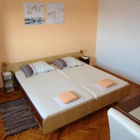 And Ognjen - Family With Free Parking Konukevi