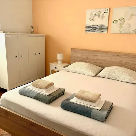 Ognjen Betina (Sibenik-Knin)